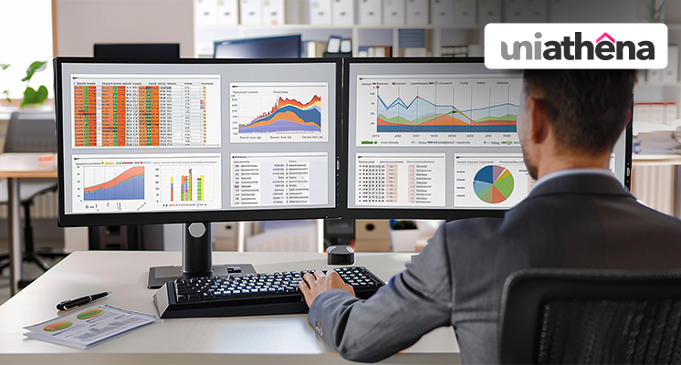 How to Become a Data Analyst in 2025